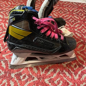 Used Bauer Extra Wide Width  Size 4 Supreme 3s Hockey Goalie Skates