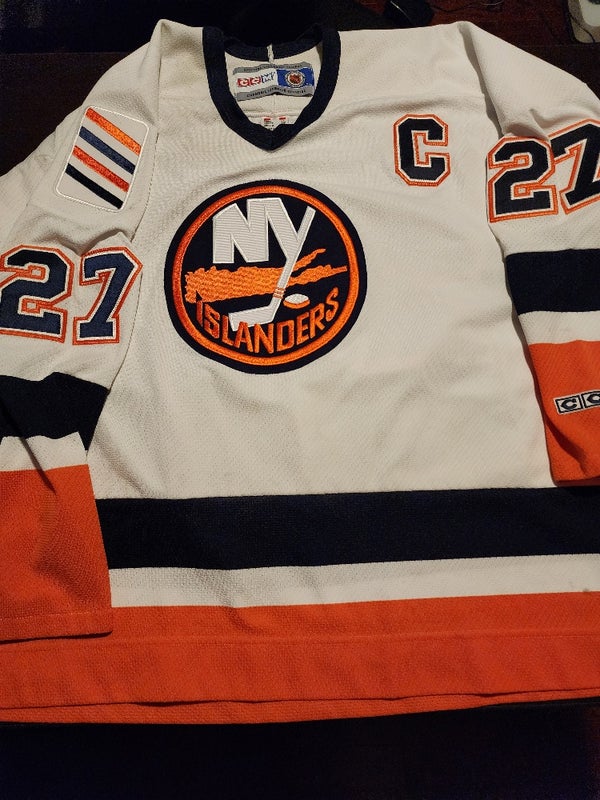 New York Islanders Michael Peca # 27 Vintage Jersey Size Youth S/M NHL  Hockey