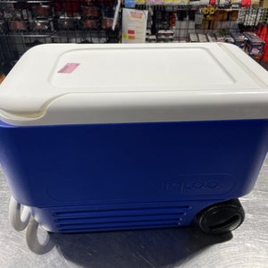 Used Igloo Wheelie Cool 38 Cooler - Excellent Condition