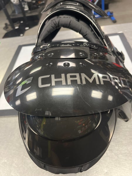 Youth Medium Champro Gauntlet Shoulder Pads
