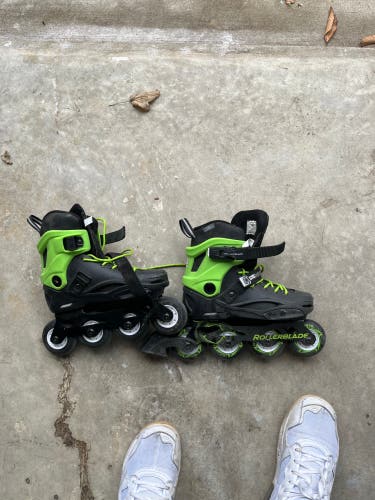 Used  Regular Width Size 4.5 FMT One Inline Skates