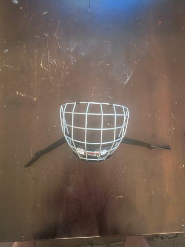 CCM FM50 Size Medium Hockey Cage