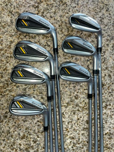 TaylorMade RocketBladez Iron Set