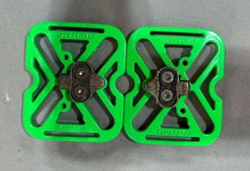 Fly Pedals V2 Clipless Pedal to Platform Adapters +SPD Cleats Green GREAT
