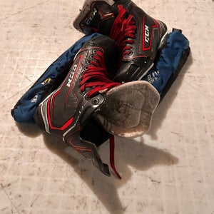 Used CCM  Size 4.5 JetSpeed FT370 Hockey Skates