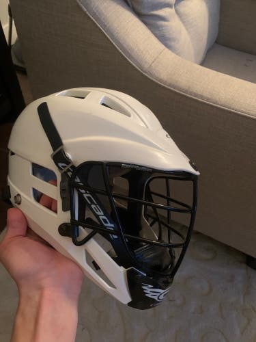 Player's Cascade Helmet