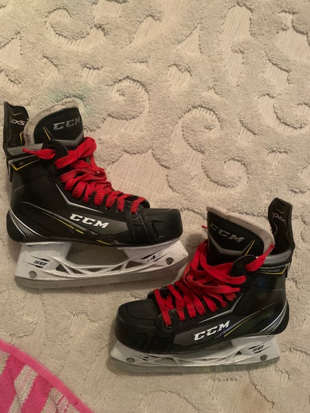 Junior CCM Size 6.5 Tacks 9070 Hockey Skates
