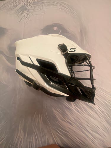 Player's Cascade S Helmet