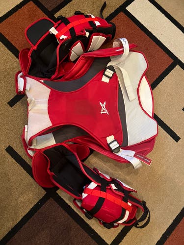 Used XL Bauer  Vapor 1X Goalie Chest Protector