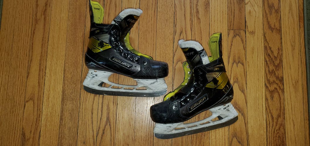 Bauer Supreme 3S Hockey Skates  Size 4