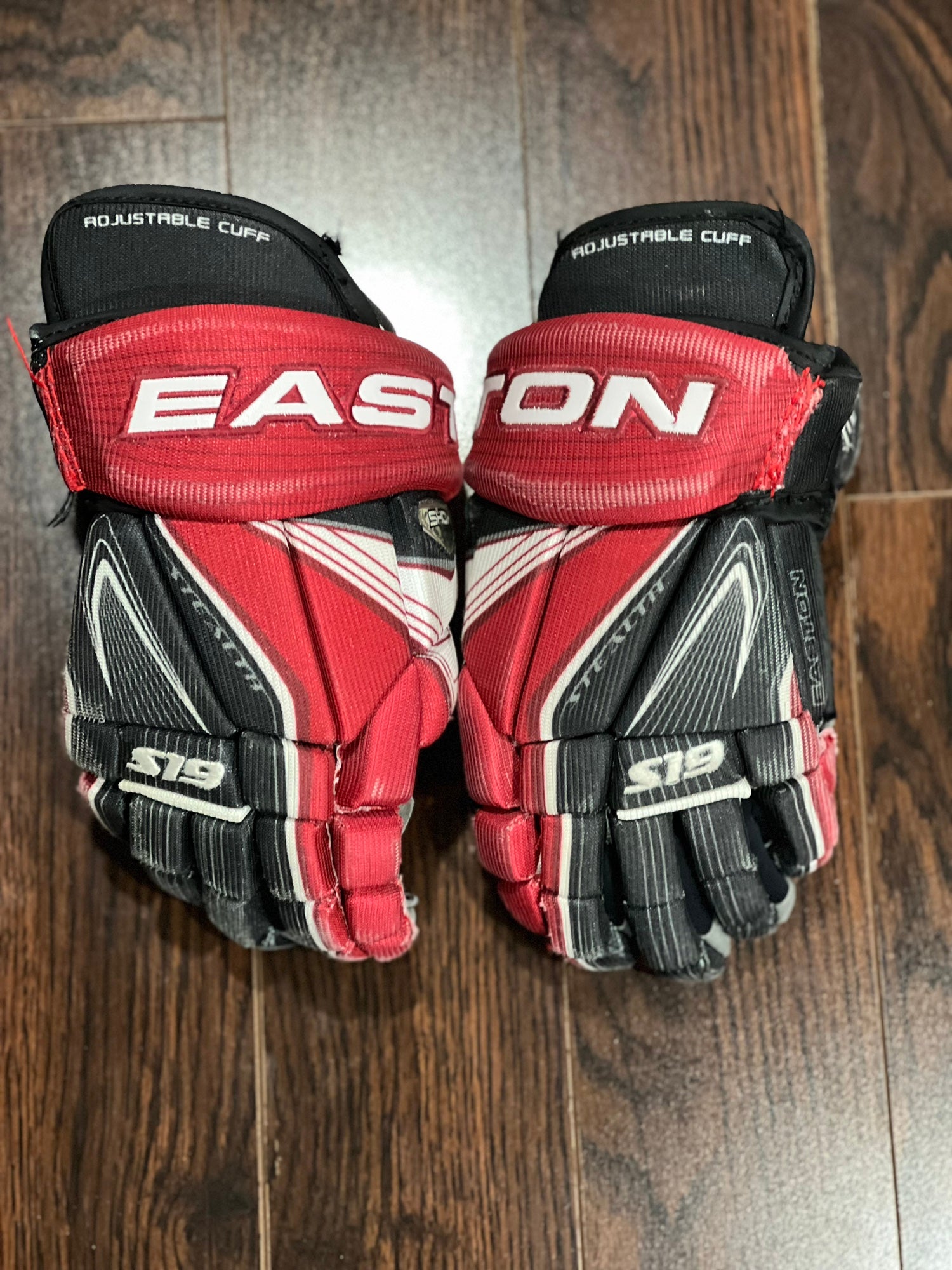 Easton Stealth S19 Elbow Pad Review 