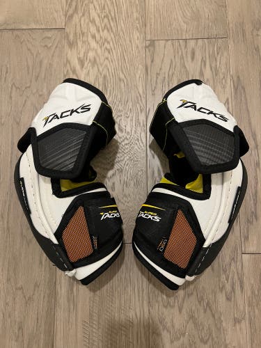 Large CCM Super Tacks Elbow Pads