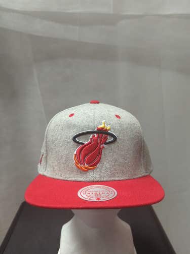 NWS Miami Heat Mitchell & Ness Snapback Hat NBA