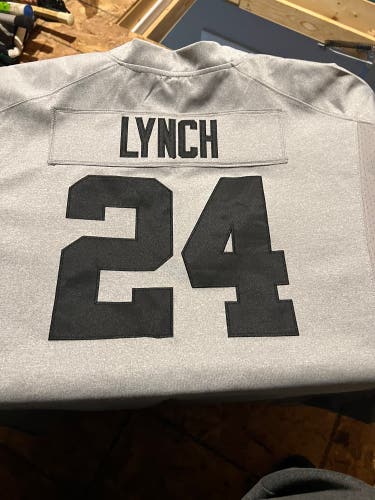 marshawn lynch raiders jersey