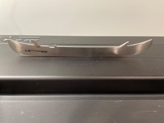 New Bauer LS PulseSS Runners 230 mm