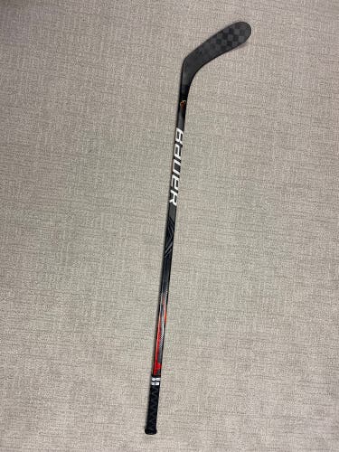 Senior Right Handed P28 Pro Stock Vapor FlyLite Hockey Stick