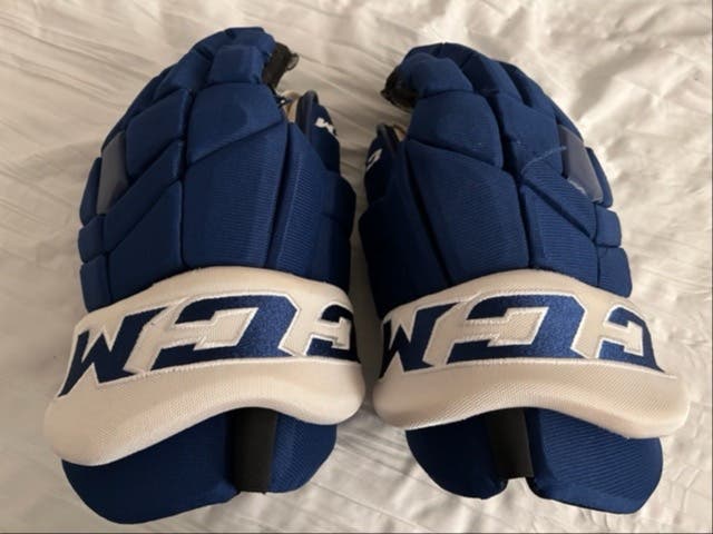 CCM HGTKPP Gloves 14" Pro Stock Excellent Used Condition Leafs, Avs color scheme