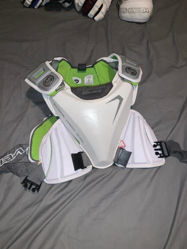 Maverik MAX EKG Shoulder Pads