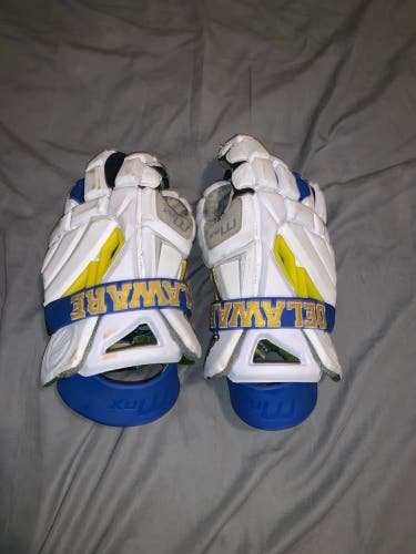 Game worn delaware lacrosse gloves