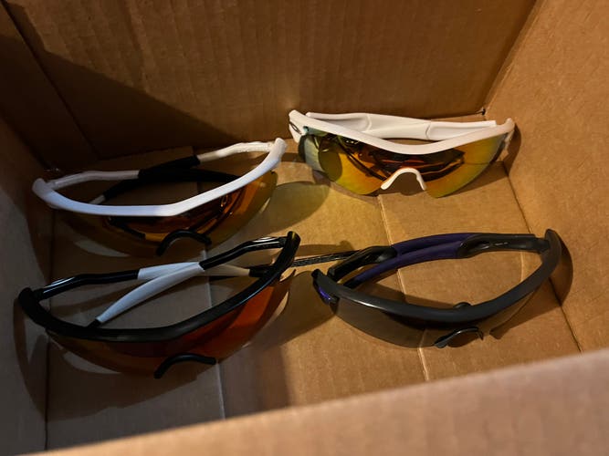 4 pairs Of Oakley Sunglasses!