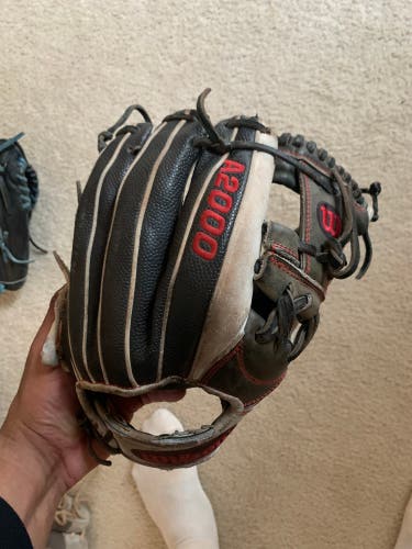 Infield 11.75" A2000 Baseball Glove