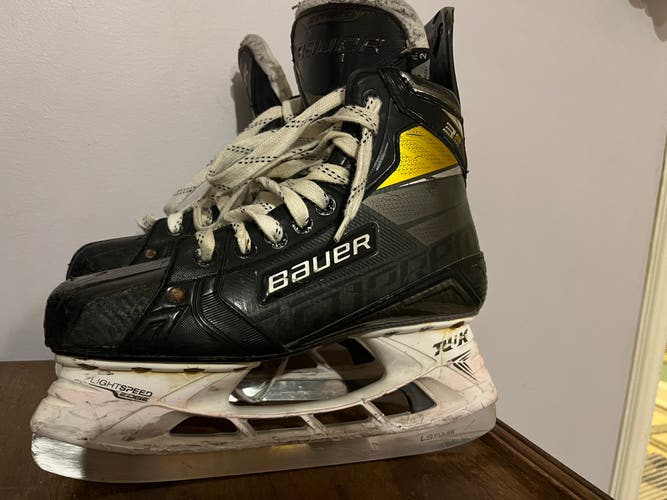 Used Bauer Size 8 Supreme 3S Pro Hockey Skates