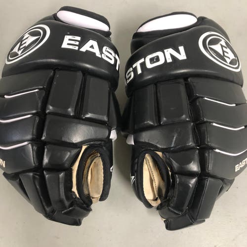Easton Synergy 800 14” black hockey gloves