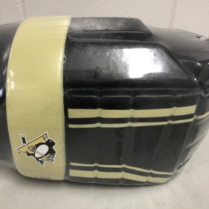Pittsburgh Penguins GameOn drink holder glove