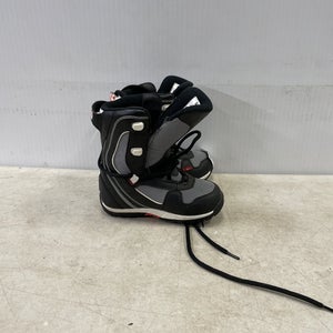 Used 5150 Snowboard Boots Junior 02 Boys' Snowboard Boots