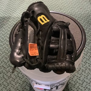 Used Wilson A600 11 3 4" Fielders Gloves