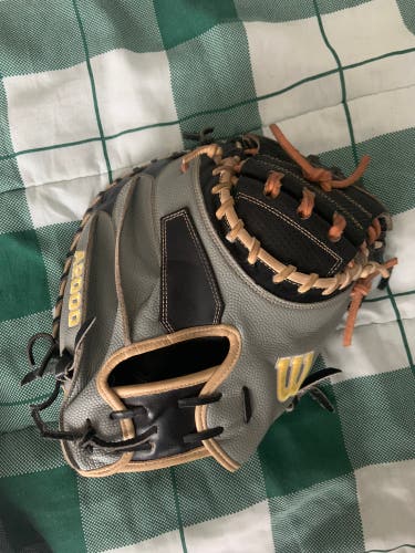 Wilson A2000 Catchers Mitt