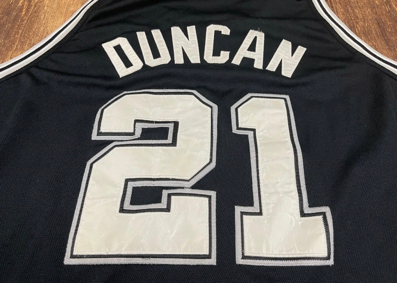 NBA San Antonio Spurs Tim Duncan Vintage Nike #21 Jersey Sz. 4XL Length +2.