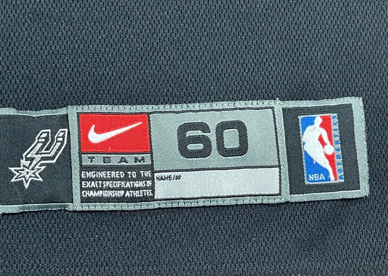 SA Spurs Tim Duncan Nike Center Swoosh T-shirt Size XL