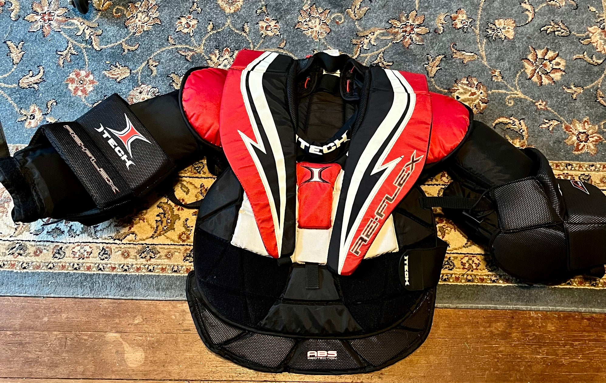 Men’s Senior Medium ITech Reflex Ice Hockey goalie chest protector