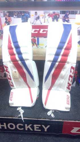 Bundle Extreme Flex lll Goalie Leg Pads and glove blocker