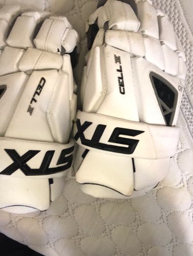 STX Cell 4 Brand new gloves Size L