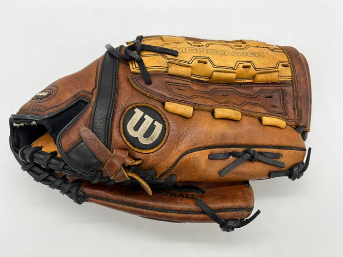 A800 Wilson Right Hand Throw Infield A800 Softball Glove 13.5" Black Stitching