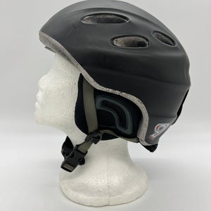 MEDIUM Giro Winter Outerwear Ski Snowboard Helmet BLACK Padded Insulated