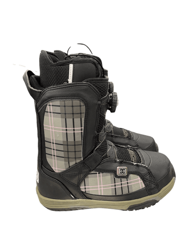 Used Dc Shoes Coiler Senior 7 Women's Snowboard Boots