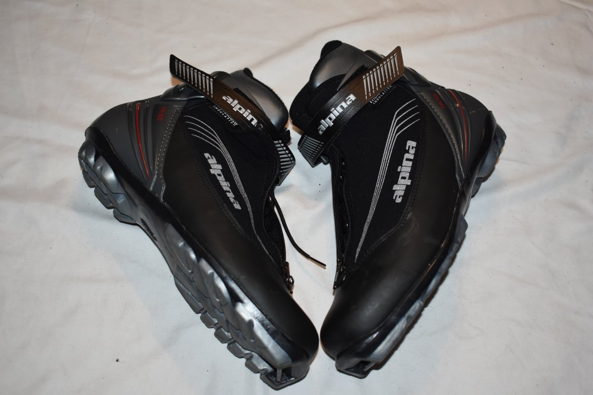 Alpina TR50 NNN Cross Country Ski Boots, Size 45 - Great Condition!