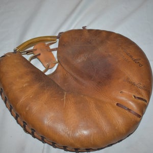 Vintage Wilson A2574 RHT Leather Baseball Catcher's Glove, Gus Triandos