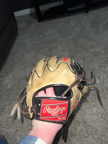 Right Hand Throw 11.5" Pro Preferred Baseball Glove
