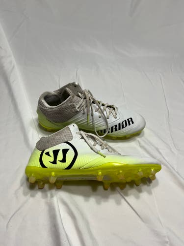 White Men's Molded Cleats Mid Top Burn