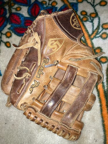 Used Louisville Slugger Omaha Pro 11 3/4 Glove