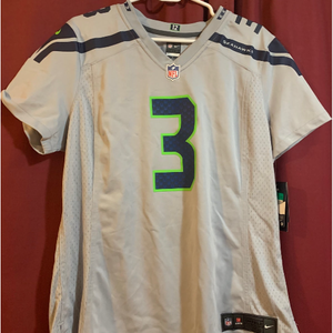 Nike gray Seattle Seahawks women’s football jersey size XL