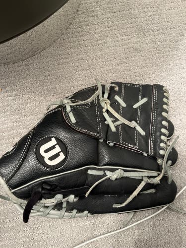Used Right Hand Throw Wilson A360 Baseball Glove 12"