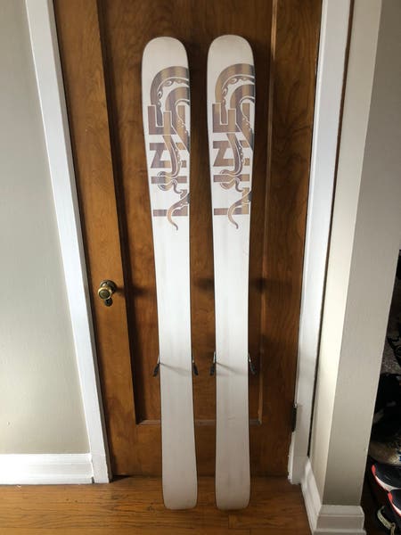 Line Pandora 172cm with Marker Squire Bindings
