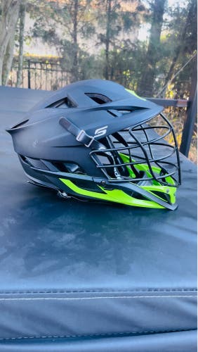 Carbon Black Cascade S Lacrosse Helmet