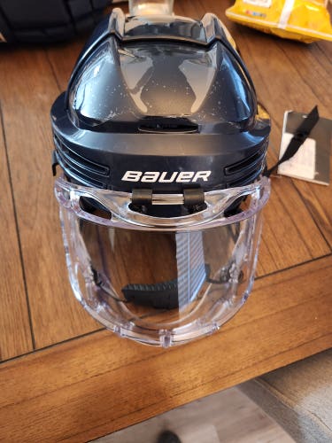 New Large Bauer Re-Akt 75 Helmet with Bauer Concept 3