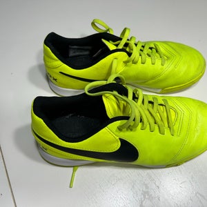 Nike Tiempo X Indoor Soccer Shoes/Cleats - Size 5 Youth